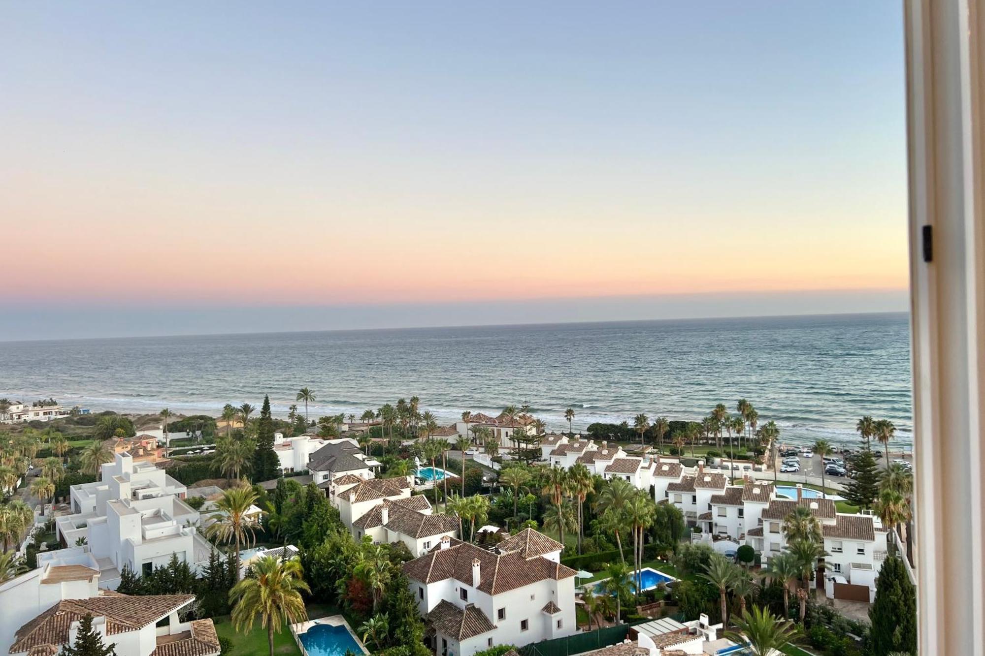 Marbella Beachfront - Beachside Apartment With Stunning Sea Views Exterior foto